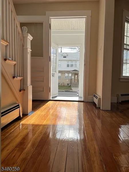3 bed, 2.0 bath, $3,400 — Photo 3