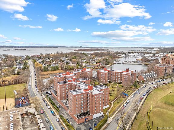 5th image of 230 Pelham Road #4L