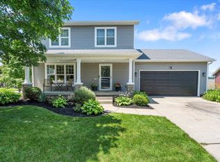 2 Yarrow Cir, Madison, WI 53719