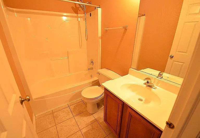 Guest/Kids Bathroom