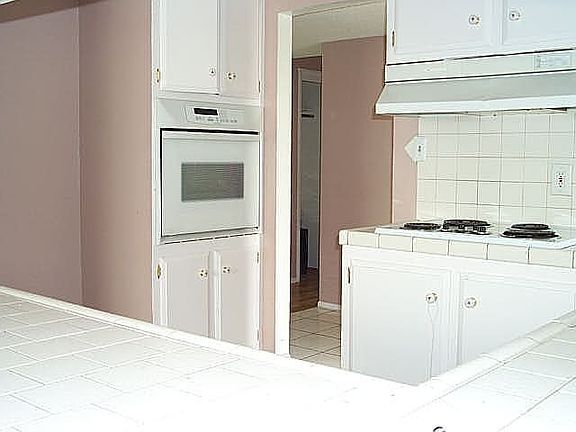 2nd image of 1002 Summerfield Dr