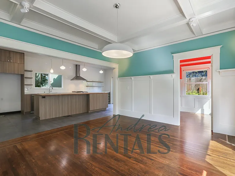 485 Boulevard Way — Photo 16
