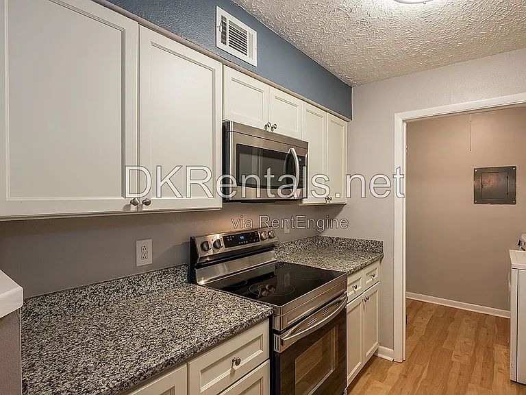 5143 Roswell Rd NE #9 — Photo 9