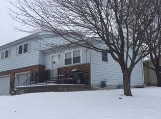 1104 Lewis St, Dekalb, IL 60115