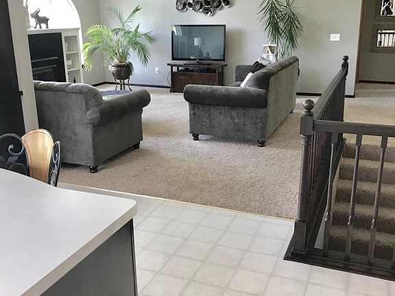 5th image of W138N6555 Manor Hills Blvd