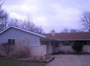 6305 Meldon Dr, Mentor, OH 44060