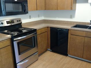 82190 Riverbend Rd, Seaside, OR 97138