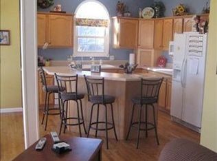 20 Pebblebrook Ct, Bloomington, IL