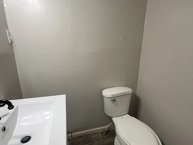 320 Lawrence Rd — Photo 19