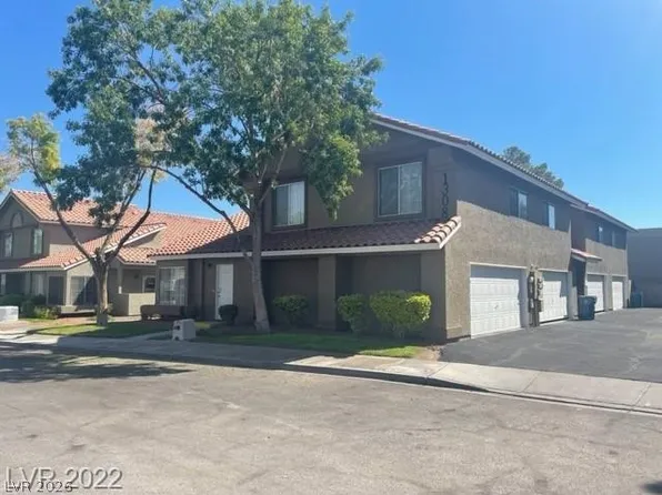 1308 Sunblossom St, Las Vegas, NV 89128