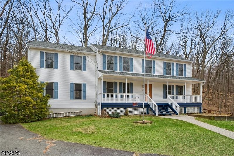 1st image of 315 Hudson Ave
