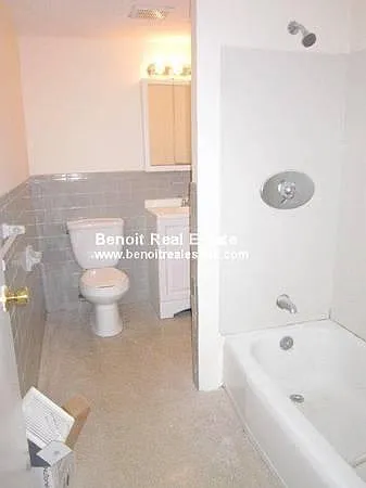 30 Derby St #3 — Photo 7