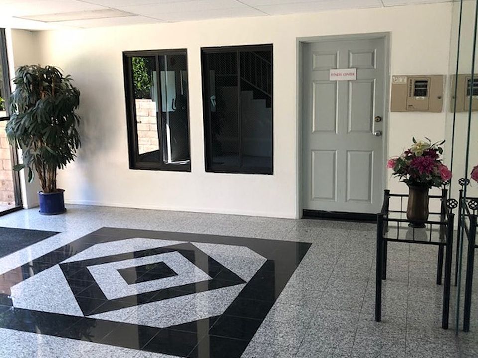1st image of 10761 Blix St APT 206