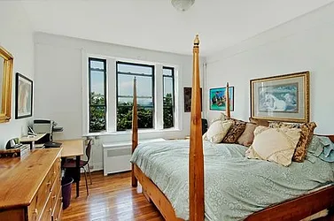Sold by Citi Habitats