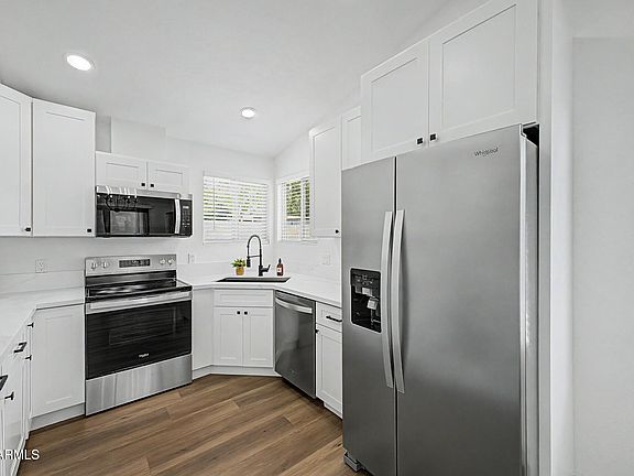 3rd image of 921 S VAL VISTA Drive #51