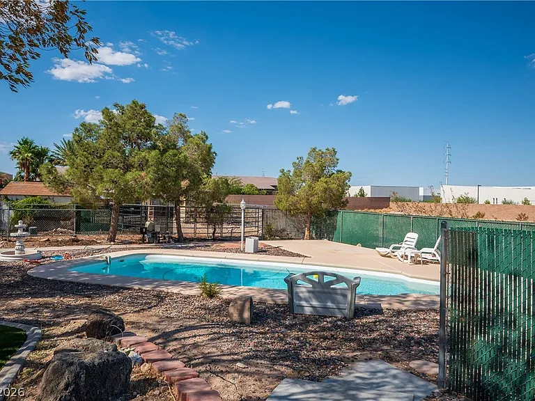 6990 W Richmar Ave — Photo 37