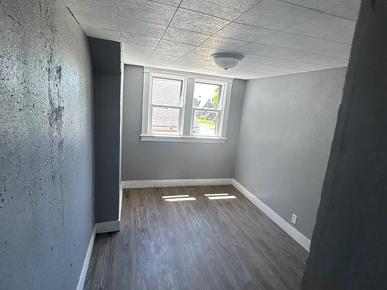 642 F St — Photo 15