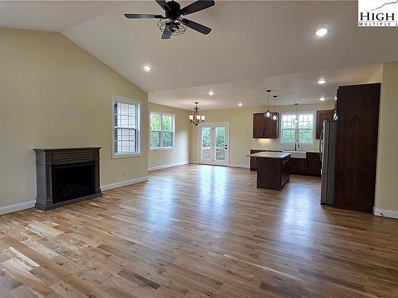 2nd image of 1060 Hawksbill Drive