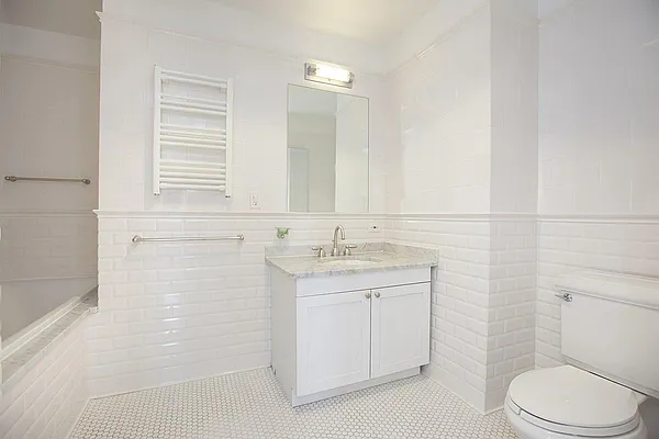 Rented by Domus Realty | media 14