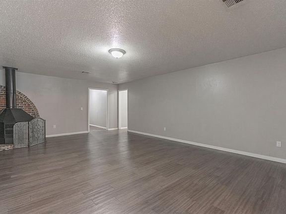 4th image of 4617 Creekwood Dr