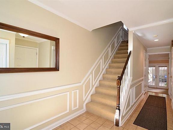 4th image of 2951 Oakborough Sq