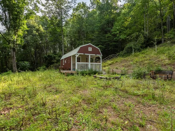 Rhymer Rd, Damascus, VA 24236