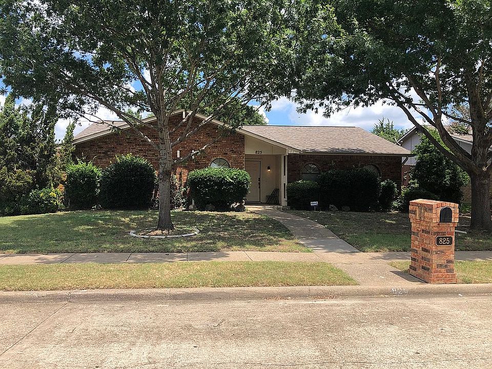 1st image of 825 Rushmore Ln