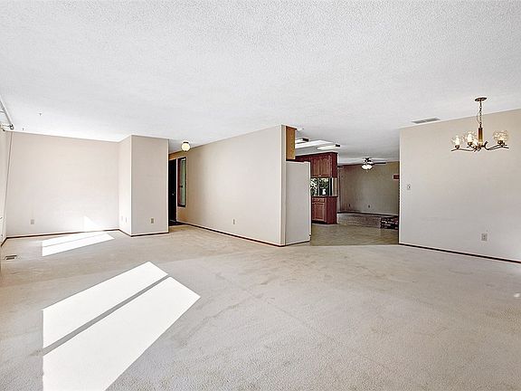3rd image of 1720 162nd St S