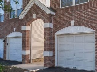 203 Swanstrom Pl E, Union, NJ 07083