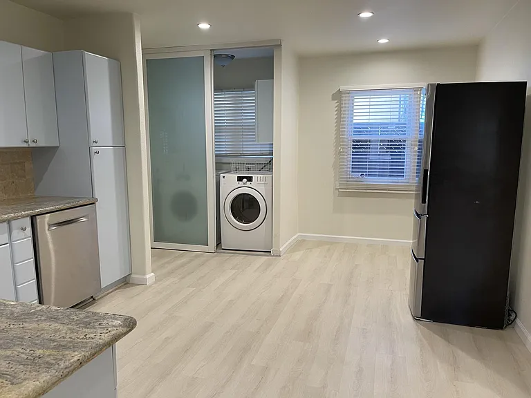 Kitchen / Dining