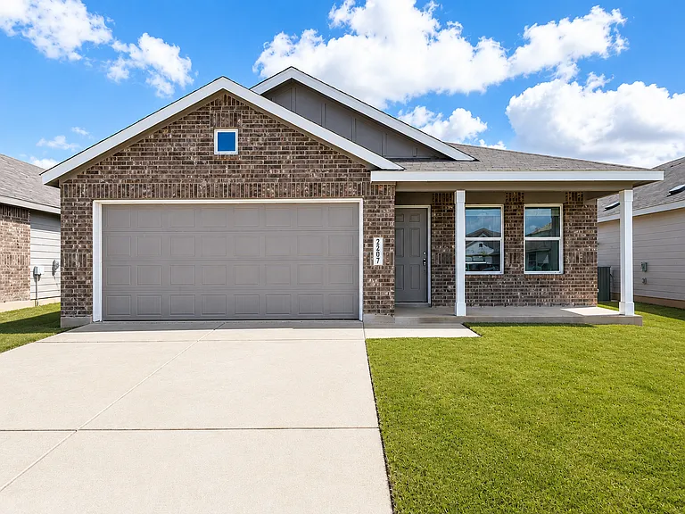 2207 Allison Crk — Photo 1