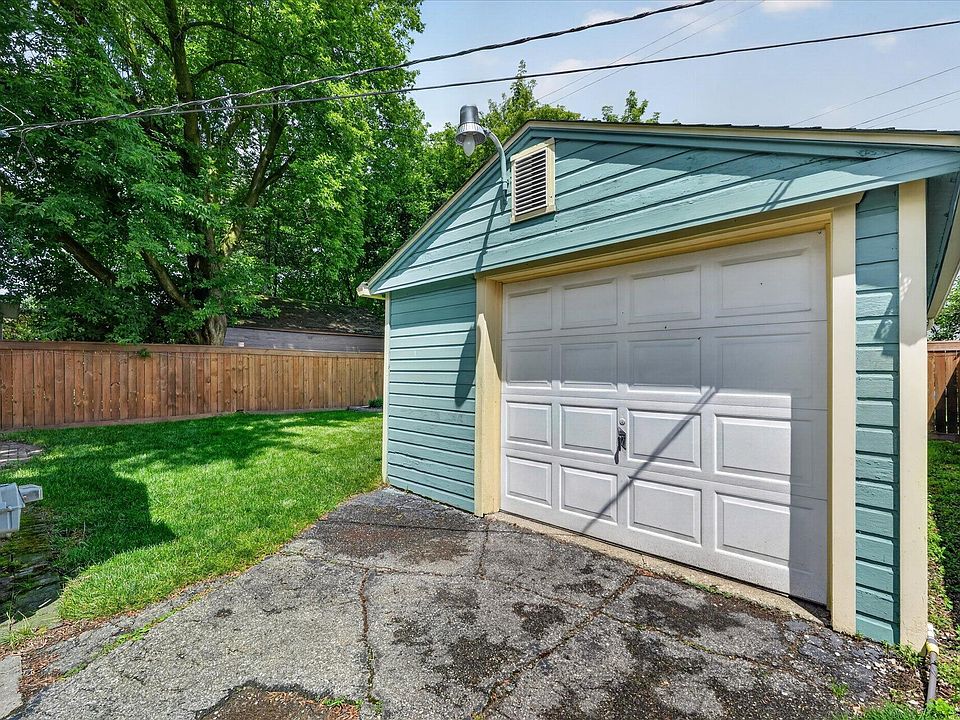2331 Rowland Ave, photo 30
