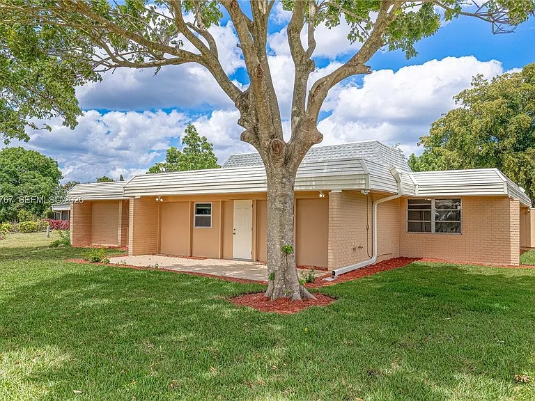 5201 Yellow Pine Ln — Photo 36
