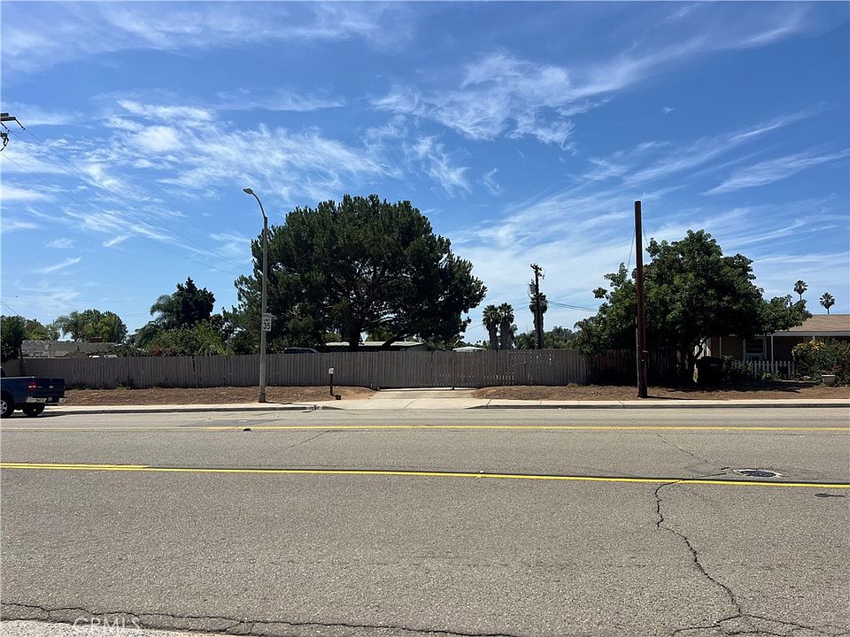 1st image of 1935 E El Norte Pkwy