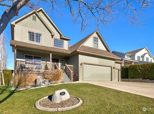 821 Overbluff Ln, Yakima, WA 98901