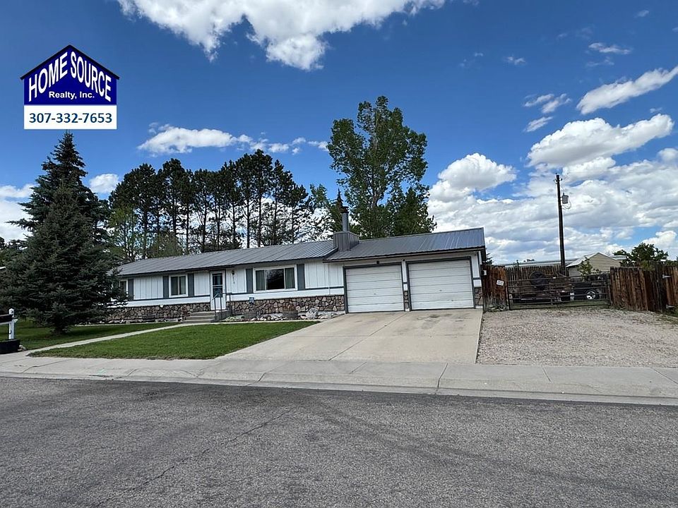 1st image of 670 Wood St