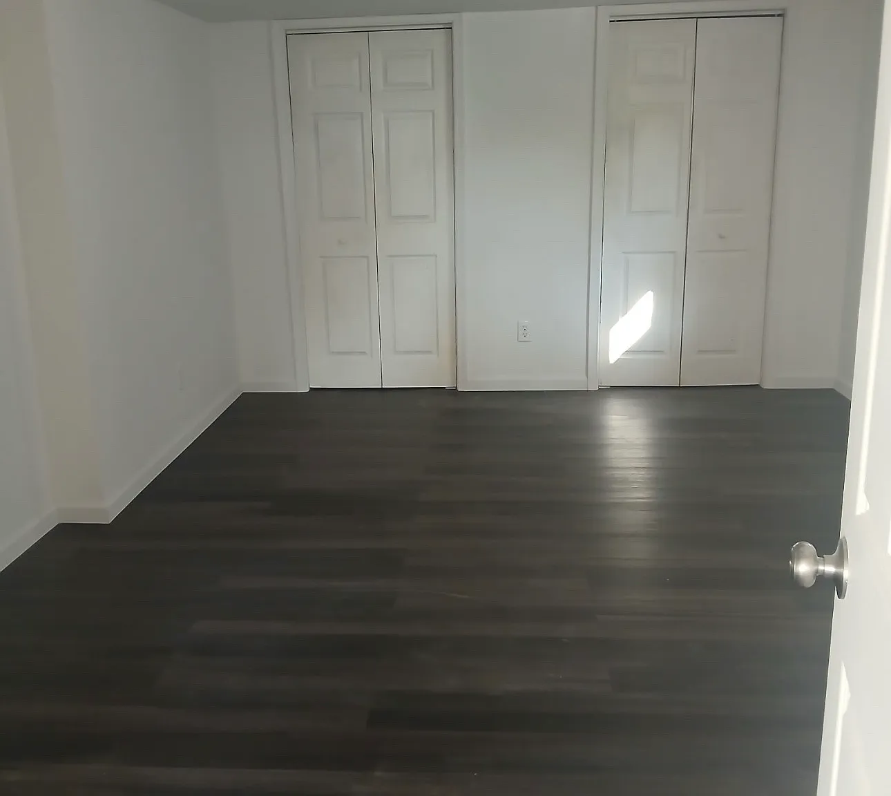 1 bed, 1300 sqft, $1,100 — Photo 2