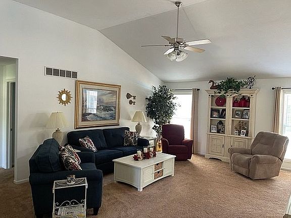 4th image of 3317 Lincoln Ave