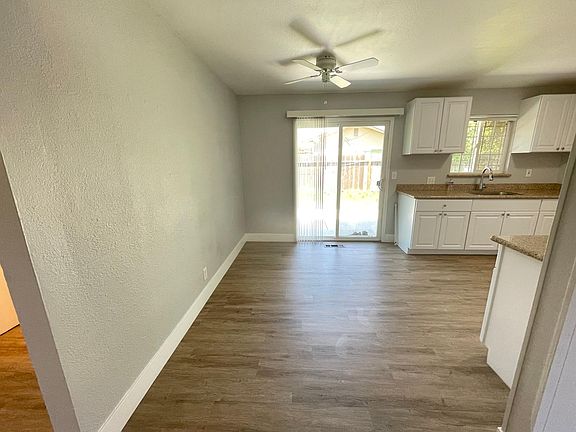 2nd image of 709 W Ponce De Leon Ave