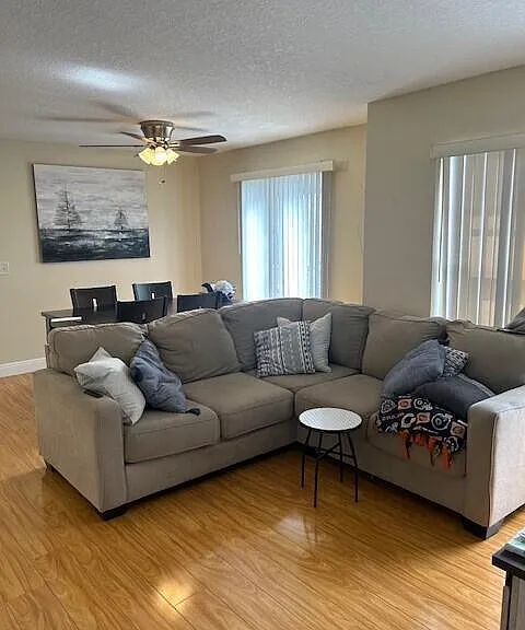 1045 Lake Shore Dr #206 — Photo 2