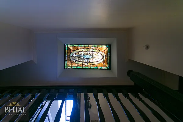 Sold by B.H. TAL Real Estate | media 8