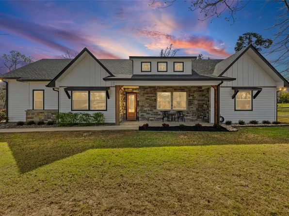 222 Rs County Rd #4269, Emory, TX 75440