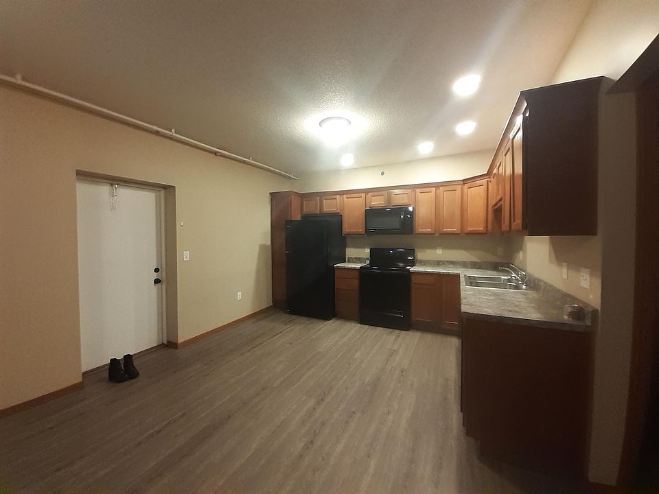1st image of 821 1st Ave #201