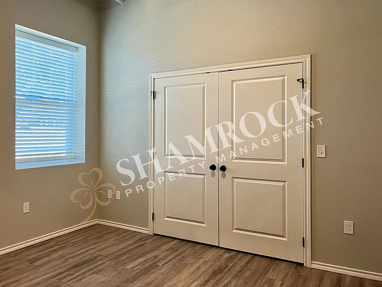 701 N New Rd #101 — Photo 7