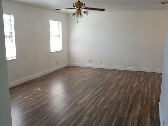5th image of 104 Harris Dr
