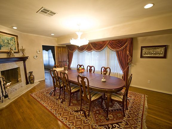 Beautiful Dining Room