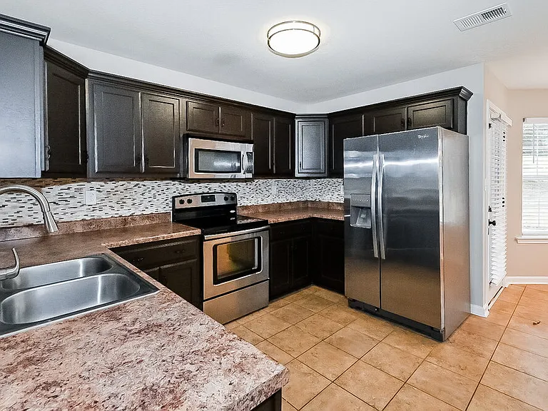 663 Buttermilk Dr — Photo 7