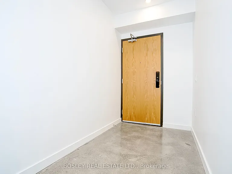 41 River St #52 — Photo 4