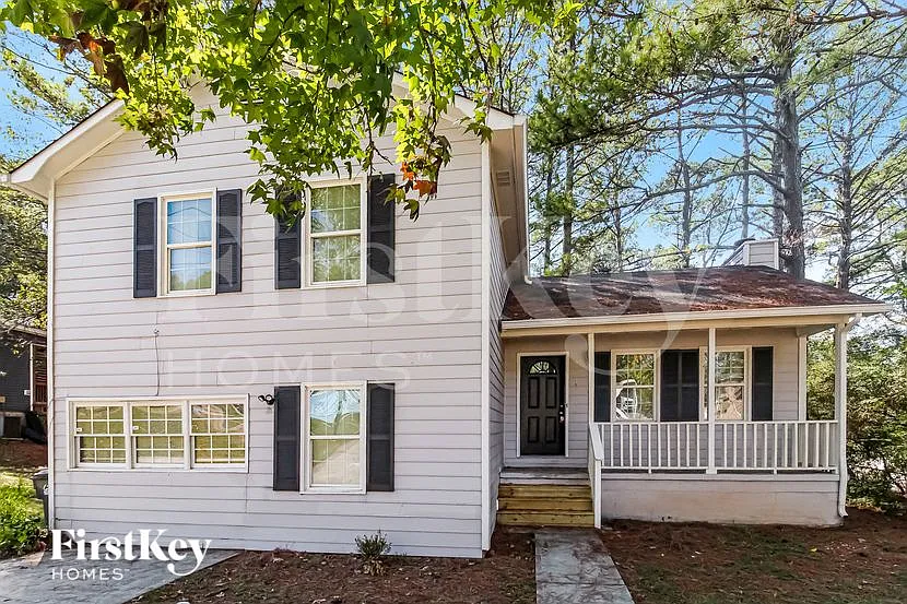 3 bed, 2.0 bath, 1704 sqft, $2,275 — Photo 1