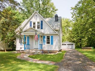 30 Chestnut Ridge Rd, Rochester, NY 14624